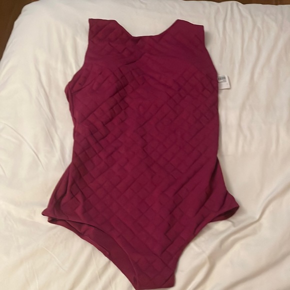 lululemon athletica Swim Nwt Lululemon Bathing Suit Swimsuit Womens Size 4 Waterside High